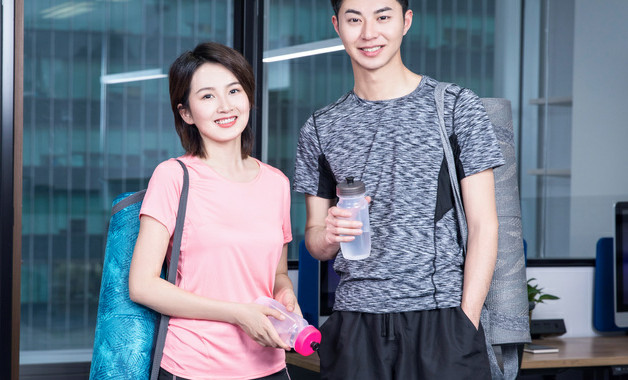 运动鞋鞋底磨损怎么补