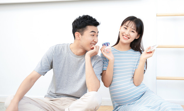 山竹汁弄在白衣服上怎么洗
