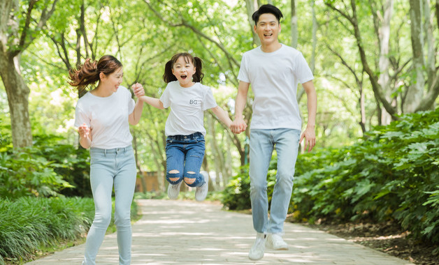 怎样让白色衣服洁白如新
